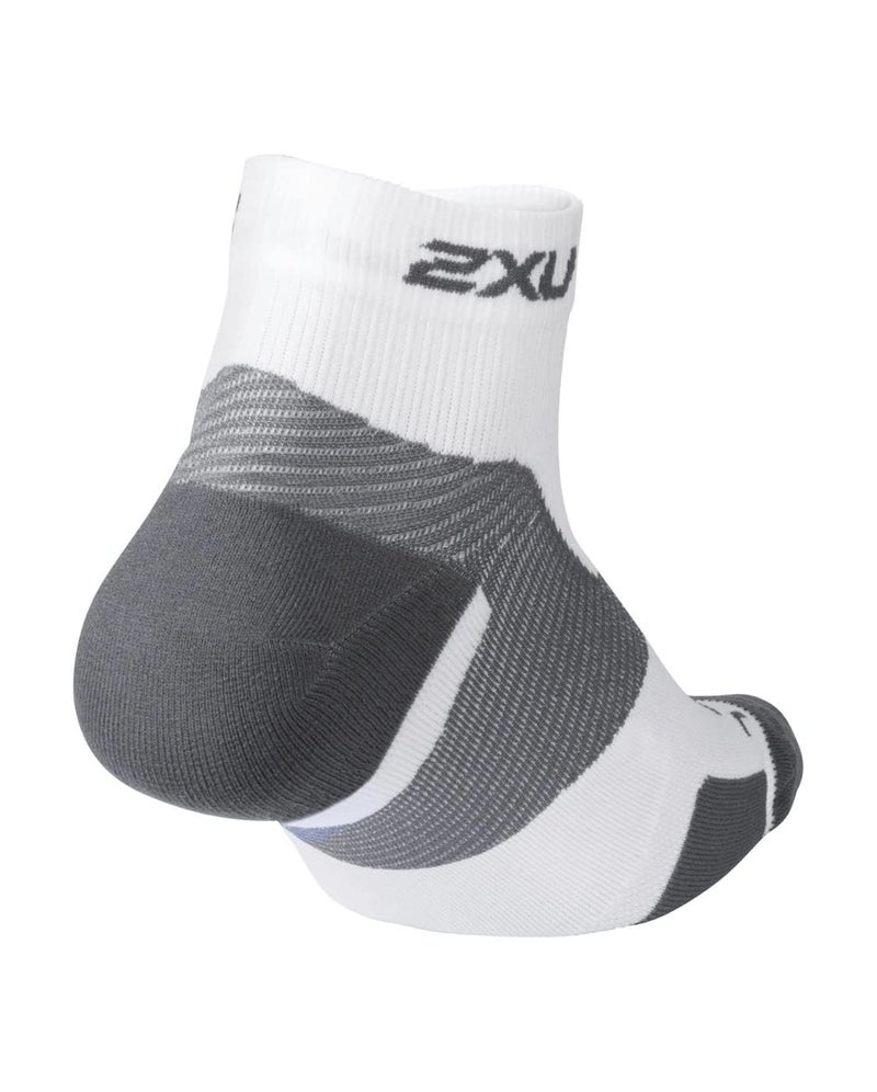 2XU Vectr 1/4 Crew Sock, White/Grey, Small - Image 2